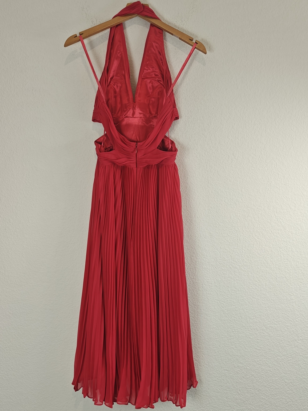 Hailey by Adrianna Papell Pink Pleated Halter Cocktail Dress Cutout Waist Size 0 - Picture 9 of 16